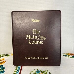 Watkins Cookbook 'The Main Course' 5 Ring Binder Vintage 1980 Booklet